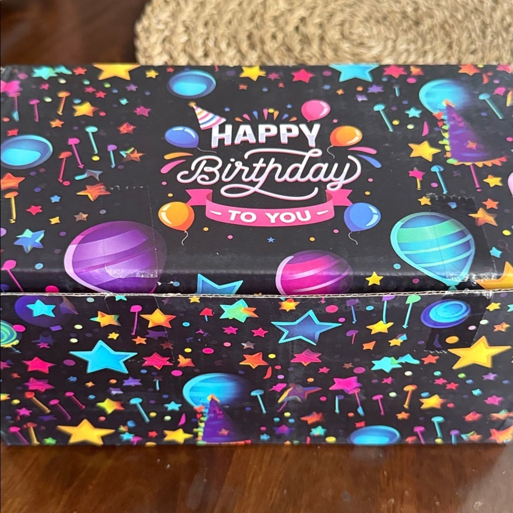 10th Birthday Party Gift Set - Pink 'TEN' Cosmetic Bag & Accessories - Picture 6 of 6